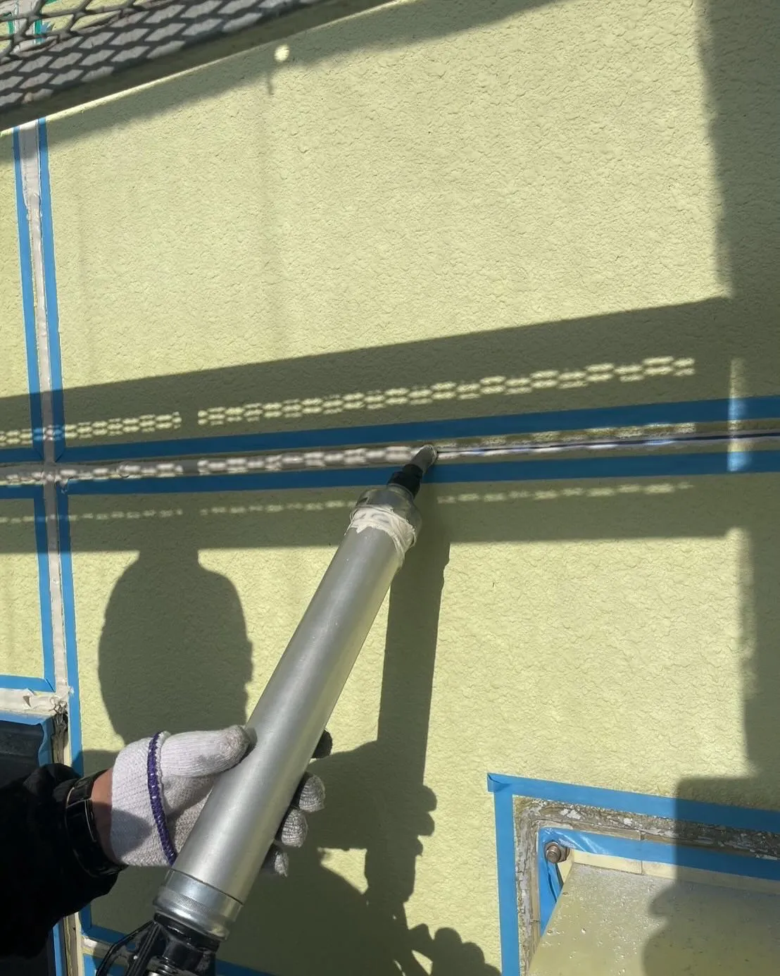 某家電量販店舗宗像店足場、シーリング工事をご紹介させて頂きま...