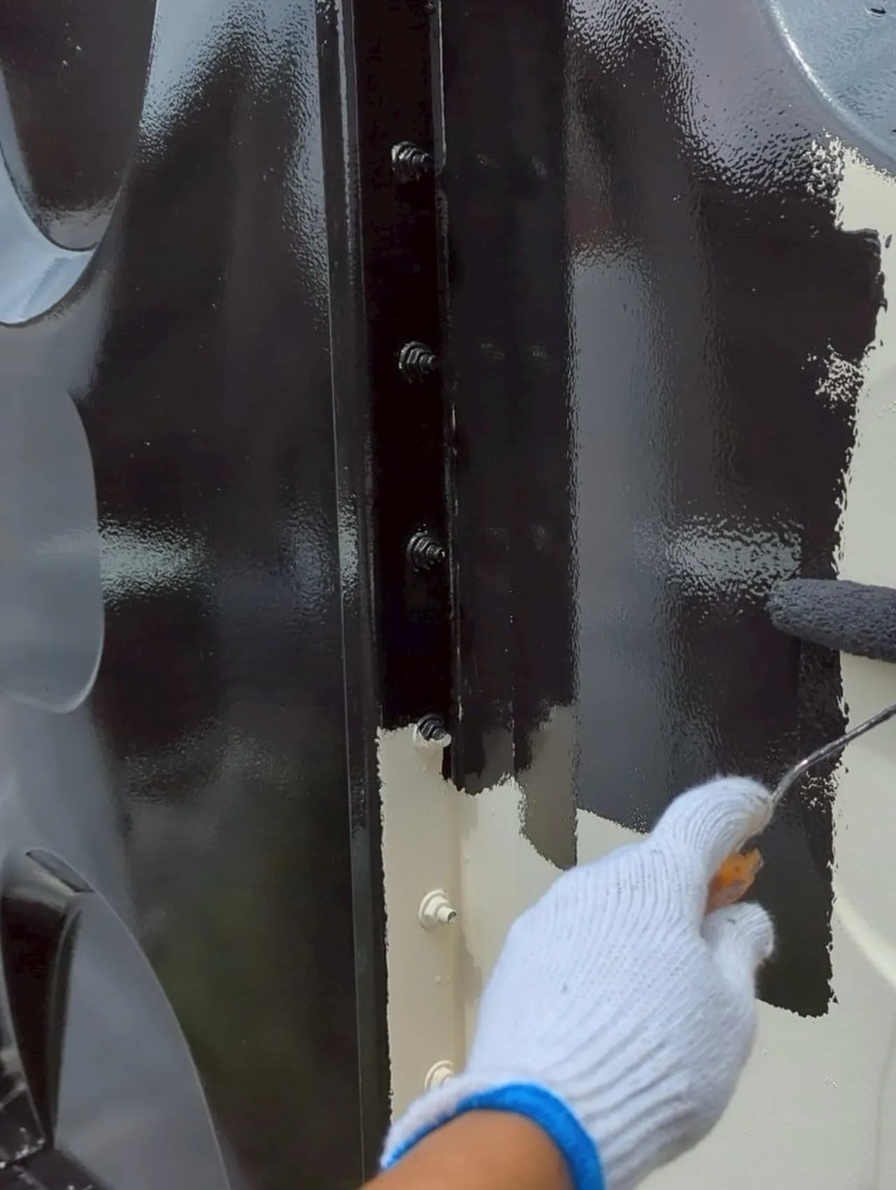 福岡市東区マンション鉄部塗装工事【受水槽編】をご紹介させてい...