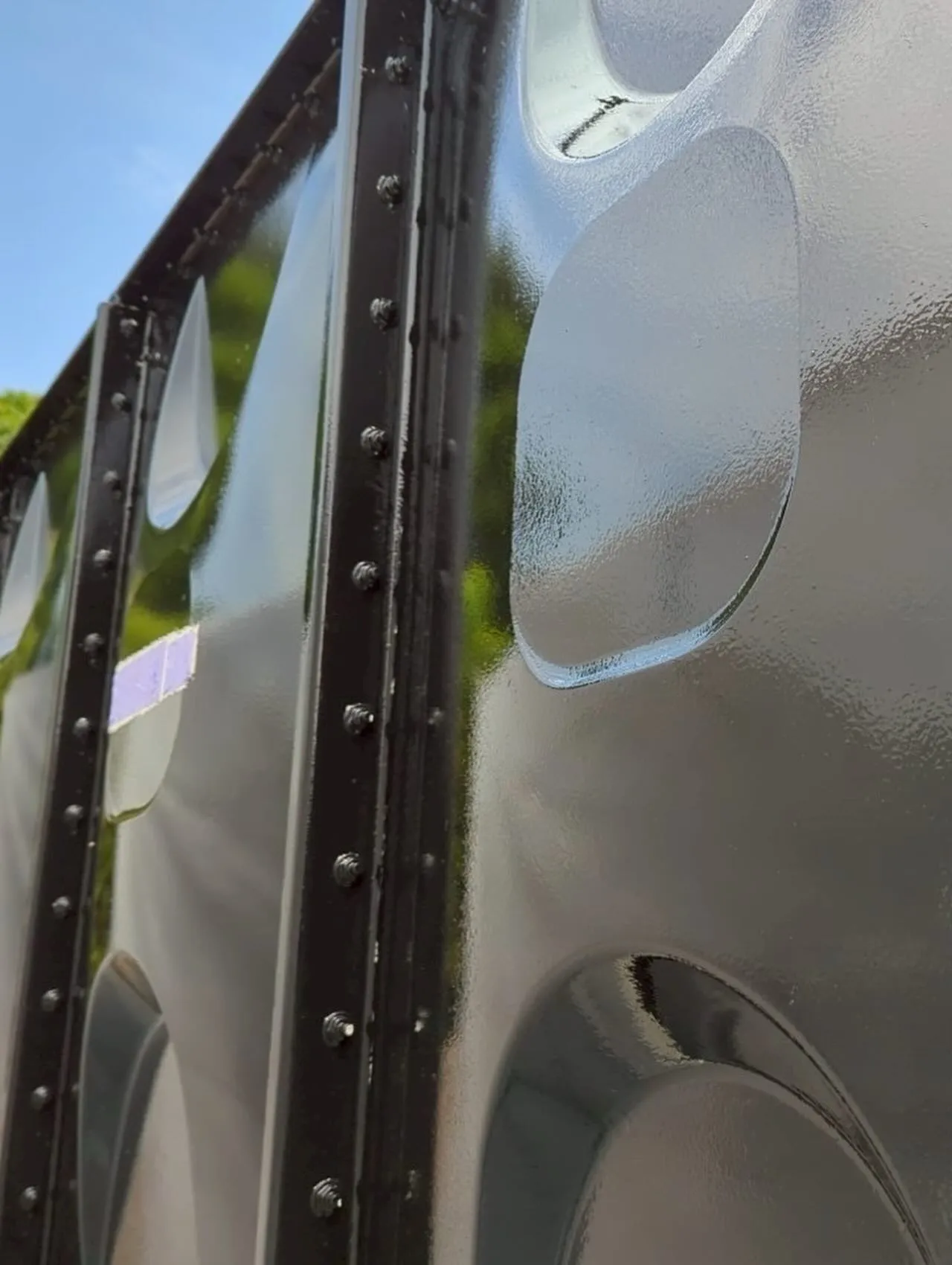 福岡市東区マンション鉄部塗装工事【受水槽編】をご紹介させてい...