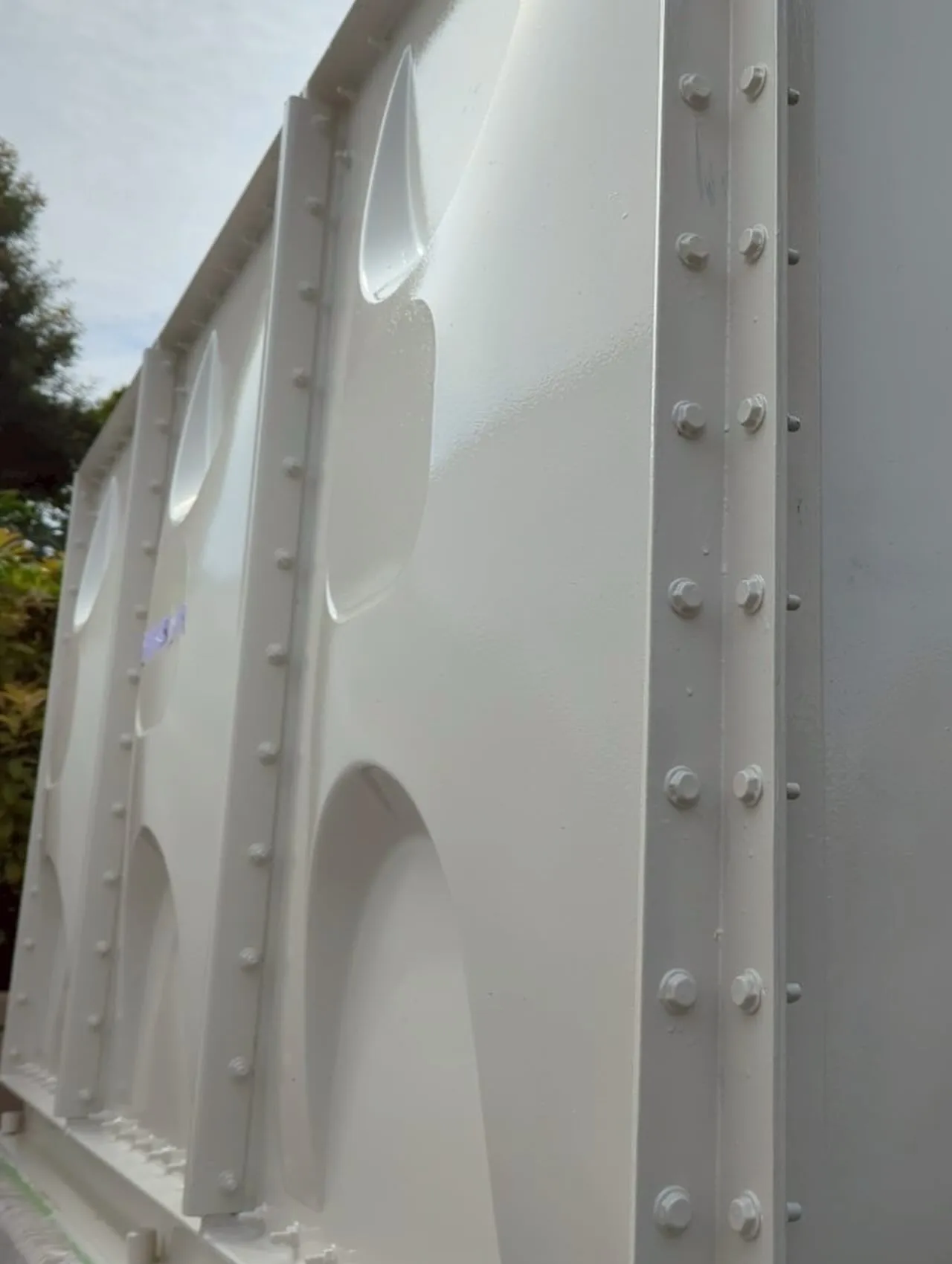 福岡市東区マンション鉄部塗装工事【受水槽編】をご紹介させてい...