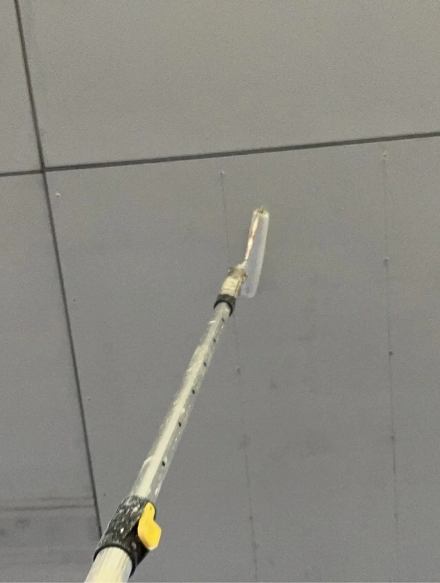 某家電量販店舗新宮店天井工事をご紹介させて頂きます✨