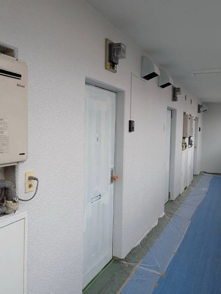 大分県マンション塗装工事【玄関扉編】をご紹介させていただきま...