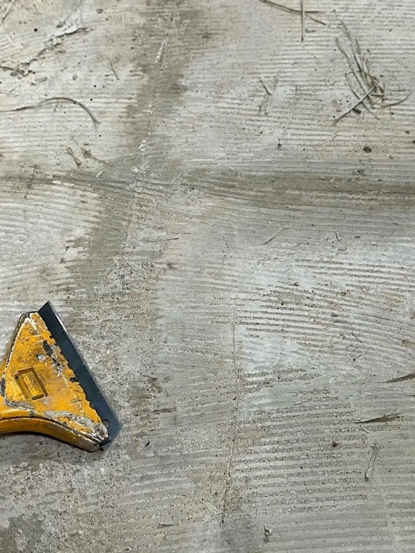 某衣服屋店舗中間店Pタイル工事をご紹介させて頂きます✨