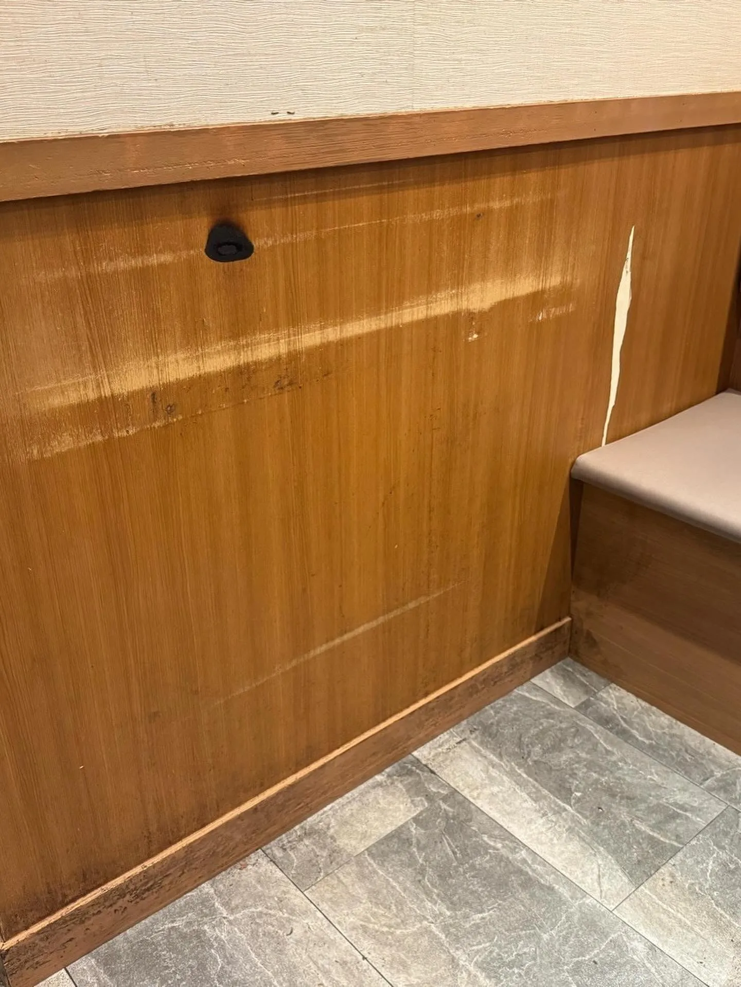 某飲食店舗天神店内装仕上工事