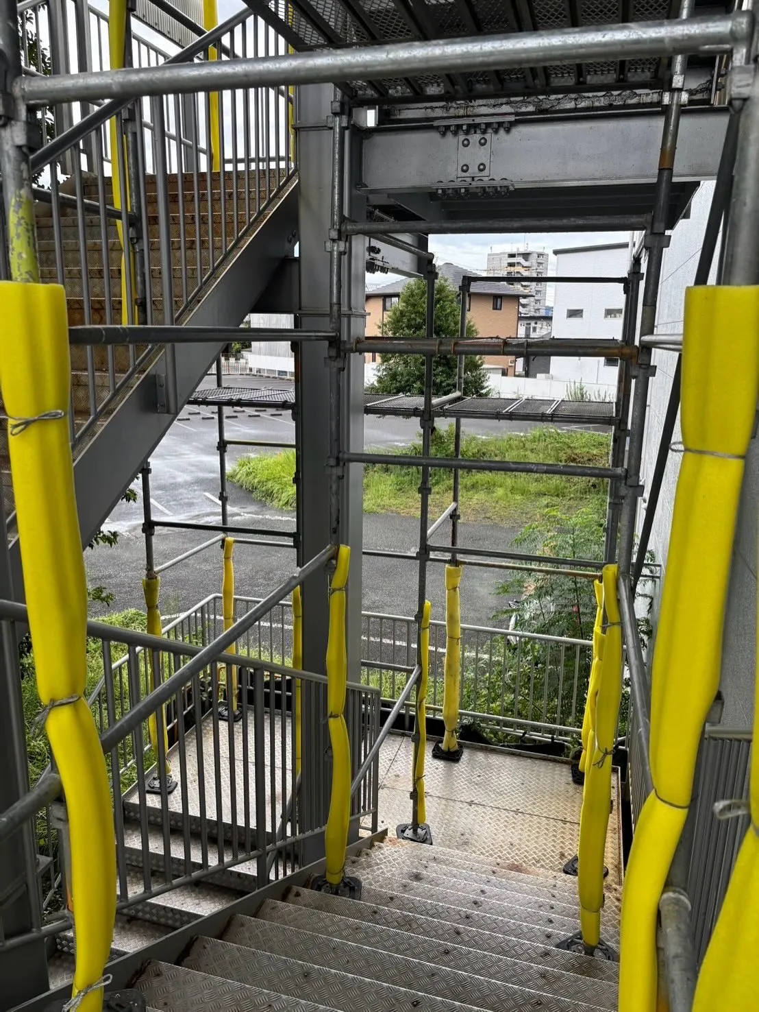 某家電量販店舗熊本店階段工事【施工中編】をご紹介させて頂きま...