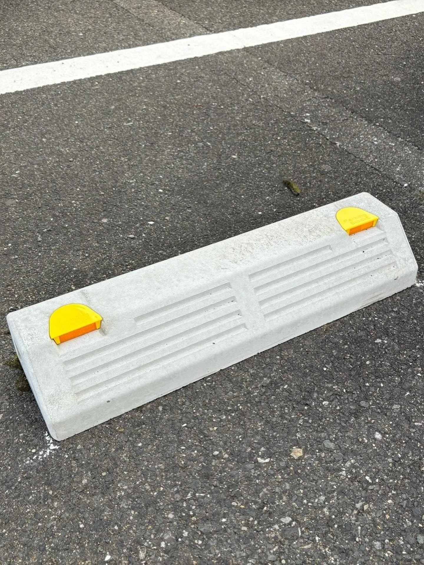 某回転寿司チェーン店舗苅田店タイヤブロック工事をご紹介させて...