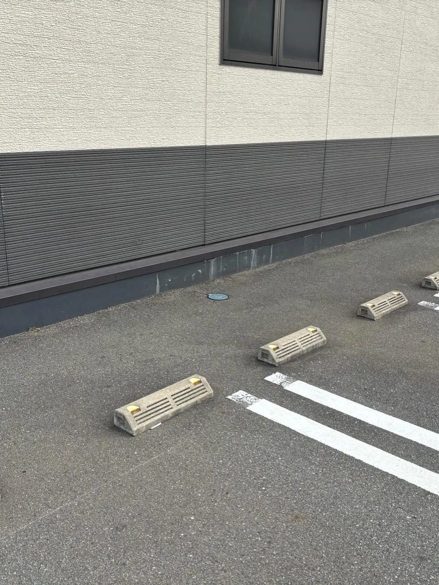 某回転寿司チェーン店舗東区店タイヤ止め交換をご紹介させて頂き...