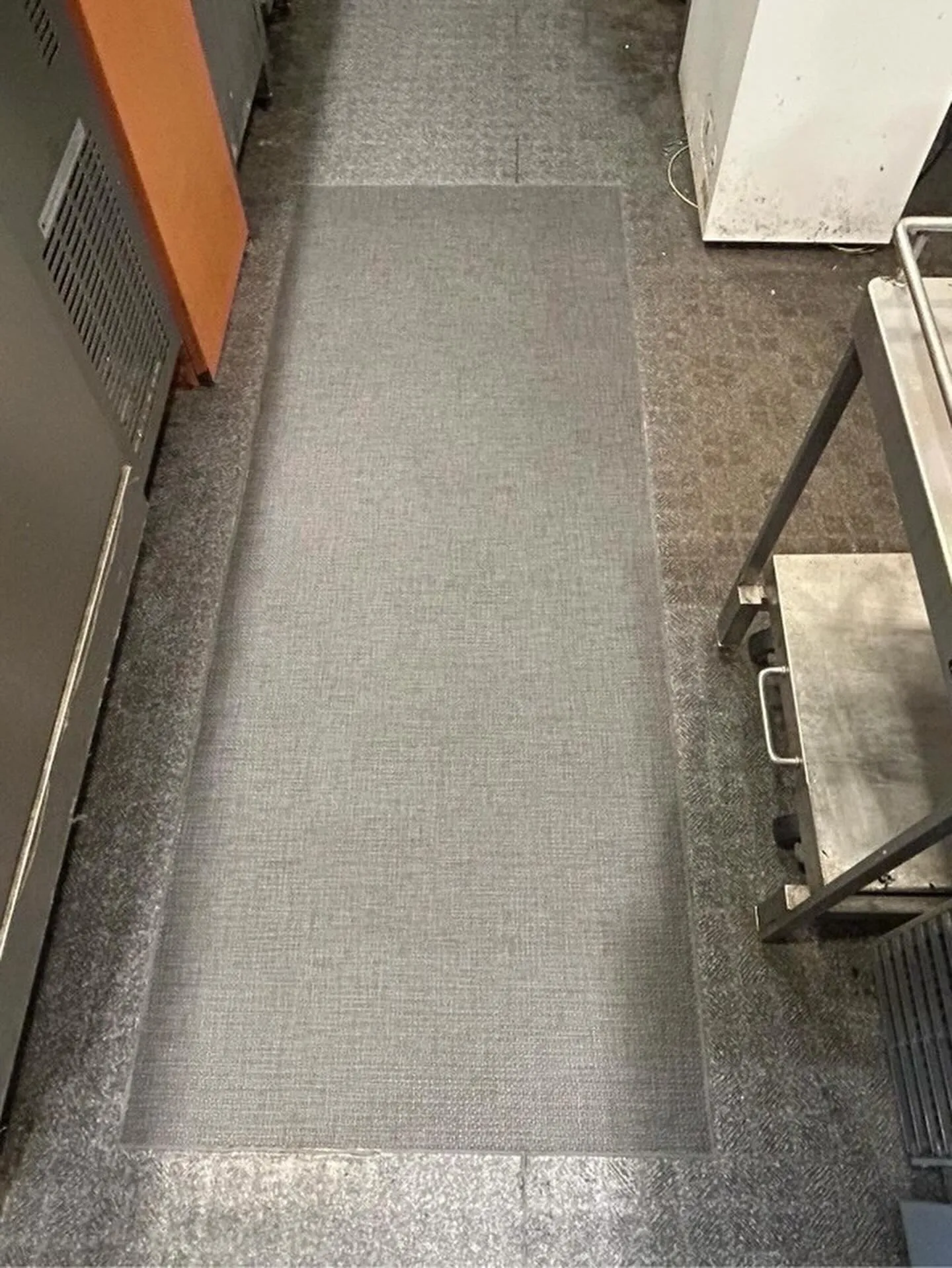 某飲食店舗筑紫野店長尺シート工事をご紹介させて頂きます✨