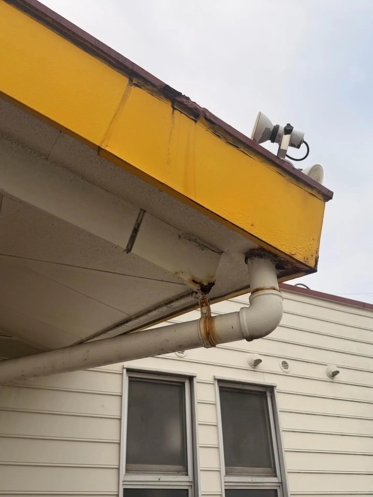 某ファミレス店舗東区店換気ダクト工事をご紹介させて頂きます✨