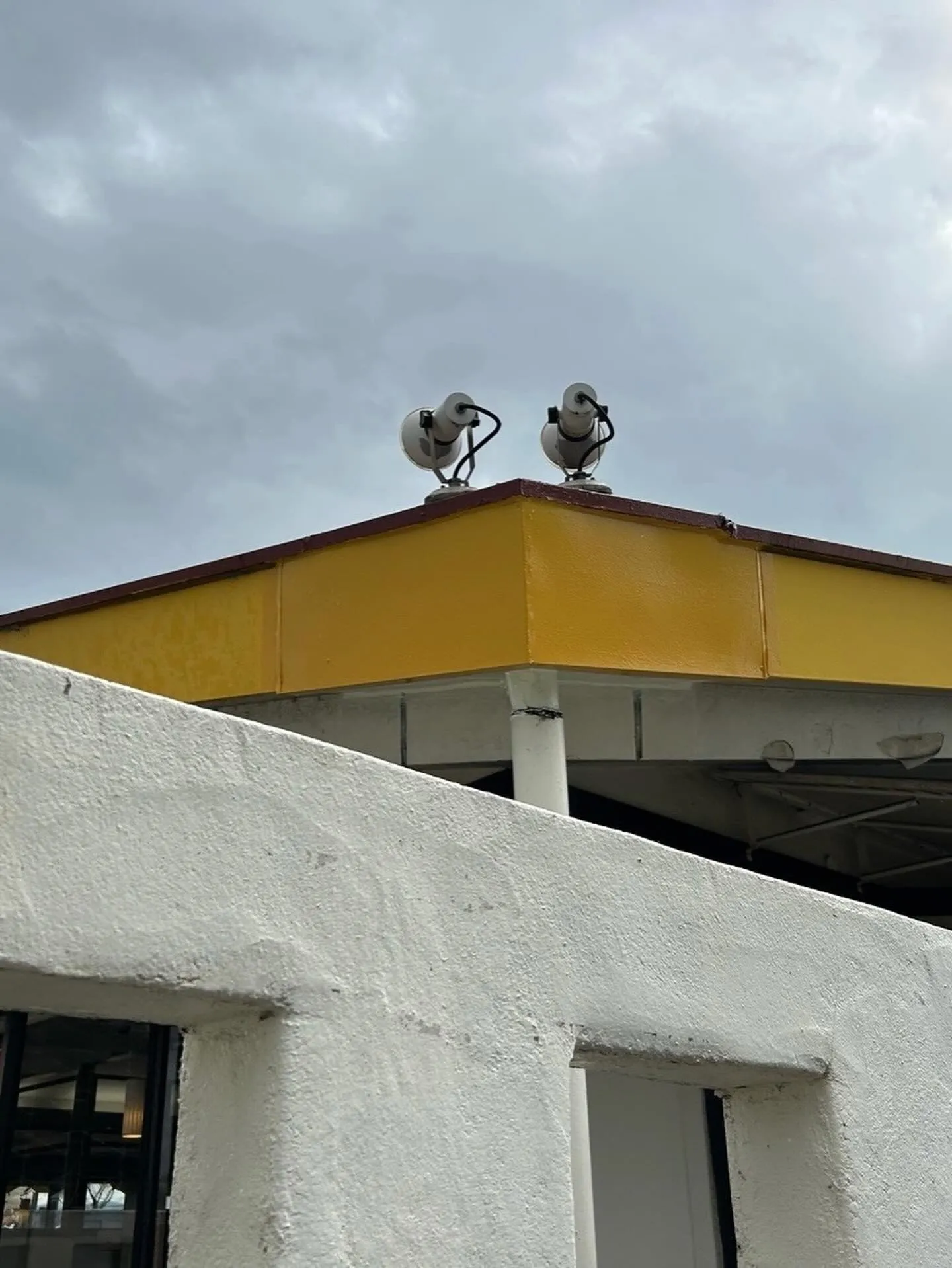 某ファミレス店舗東区店換気ダクト工事をご紹介させて頂きます✨