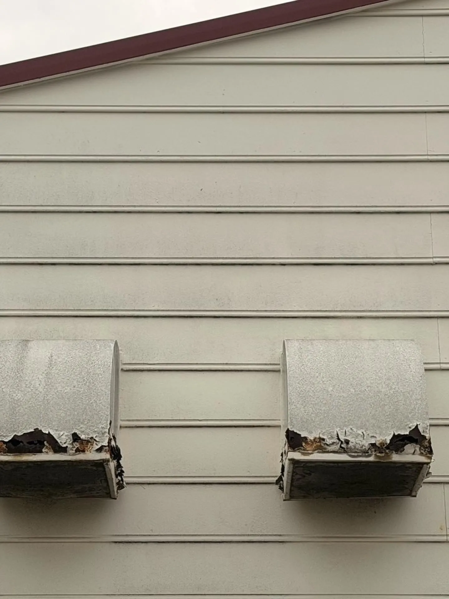 某ファミレス店舗東区店換気ダクト工事をご紹介させて頂きます✨