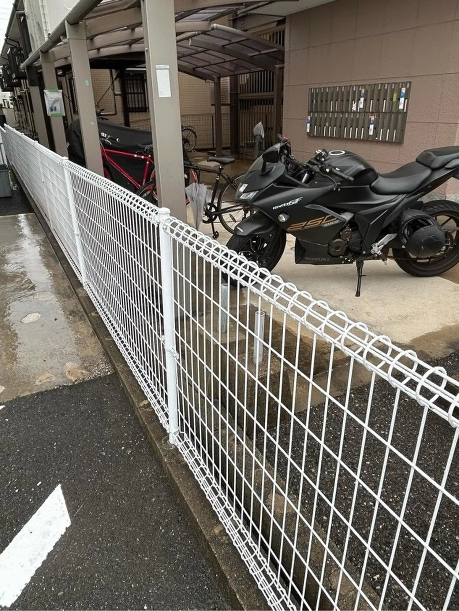 某薬局屋店舗三笘店フェンス工事をご紹介させて頂きます✨
