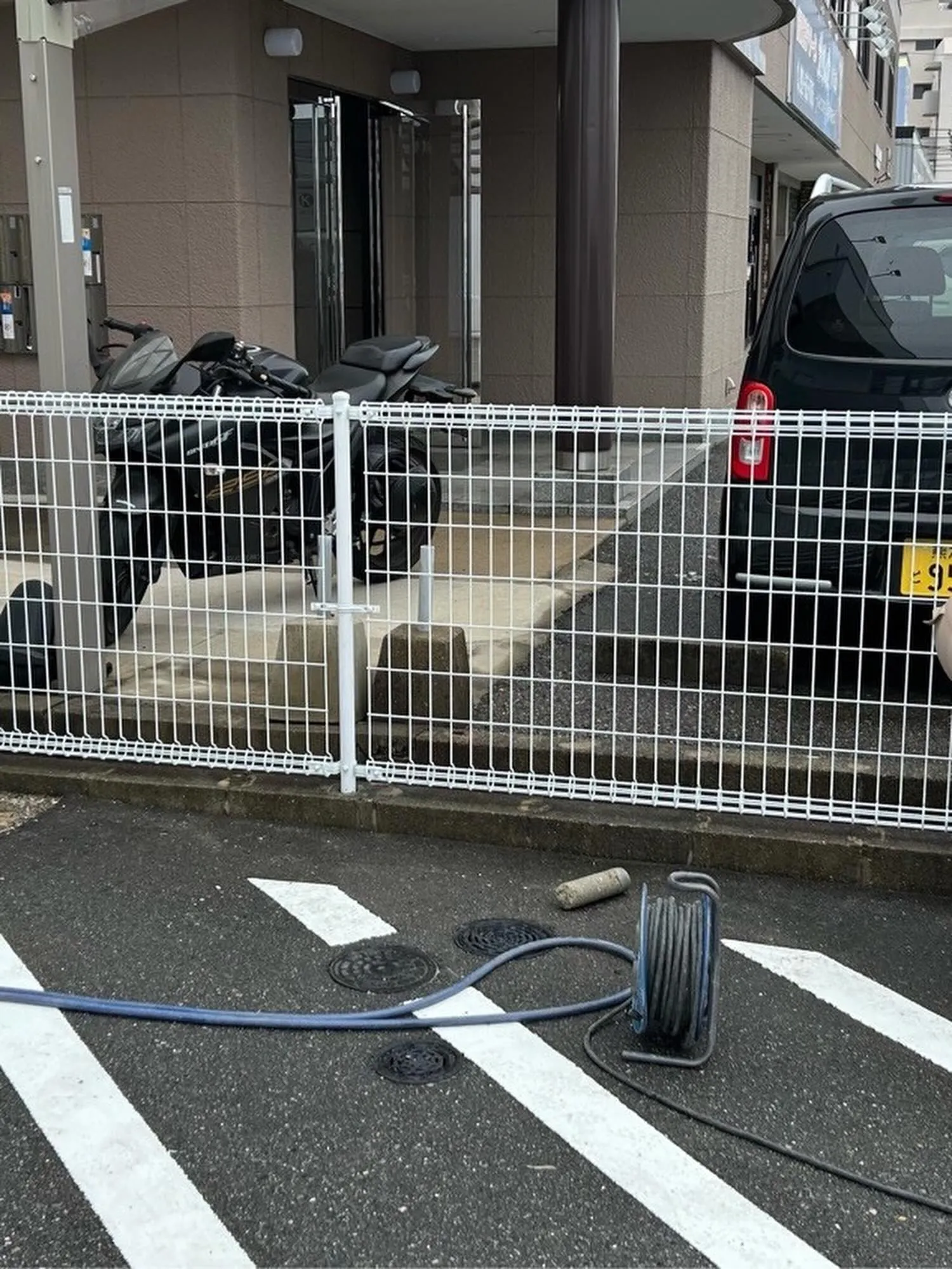 某薬局屋店舗三笘店フェンス工事をご紹介させて頂きます✨