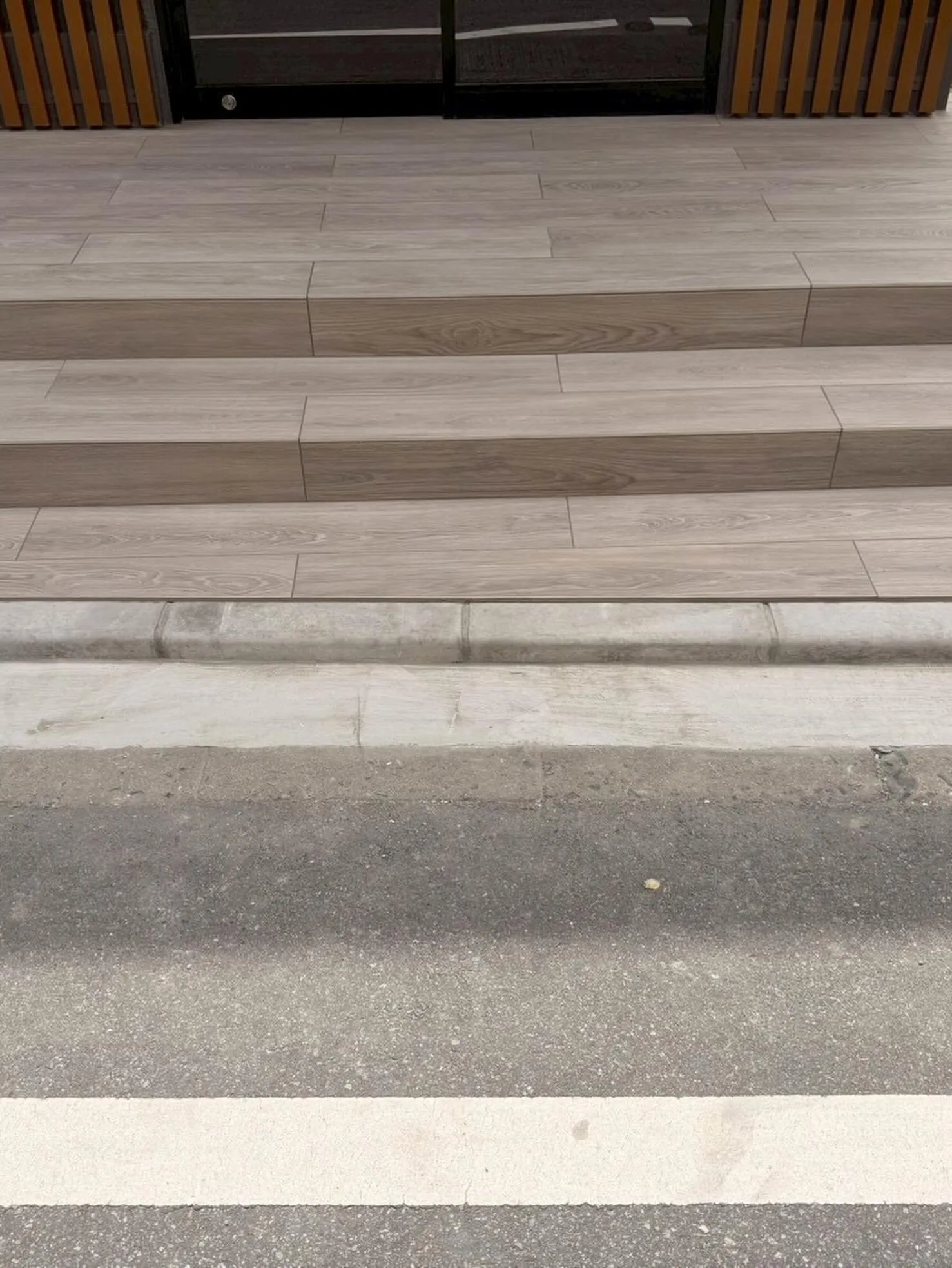 福岡市中央区タイル工事をご紹介させて頂きます✨
