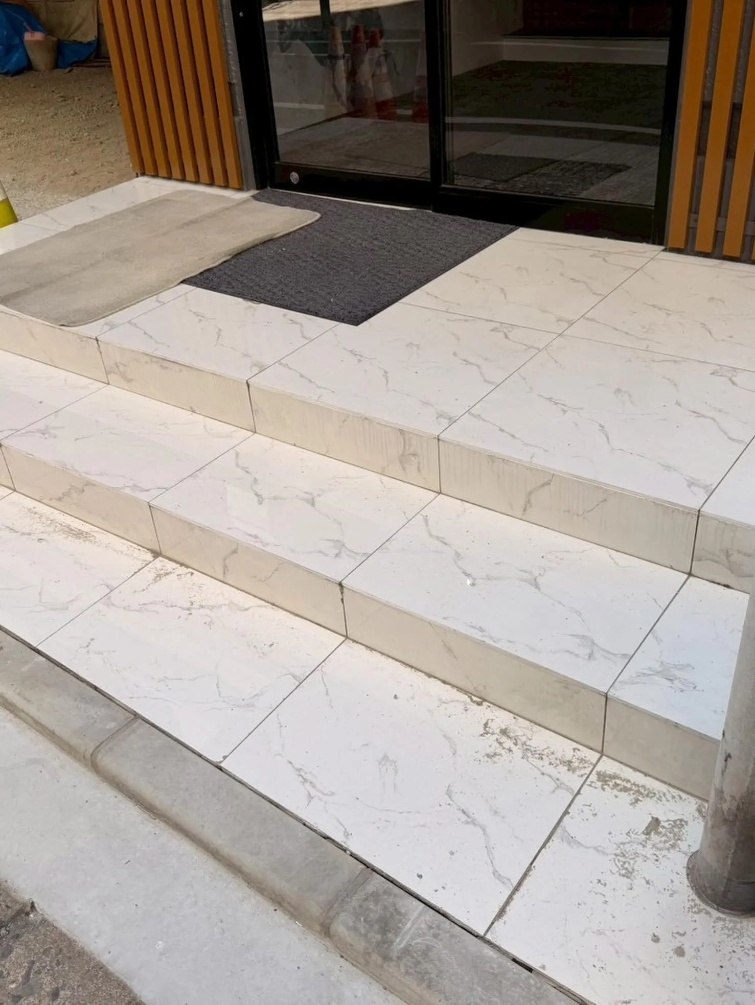 福岡市中央区タイル工事をご紹介させて頂きます✨