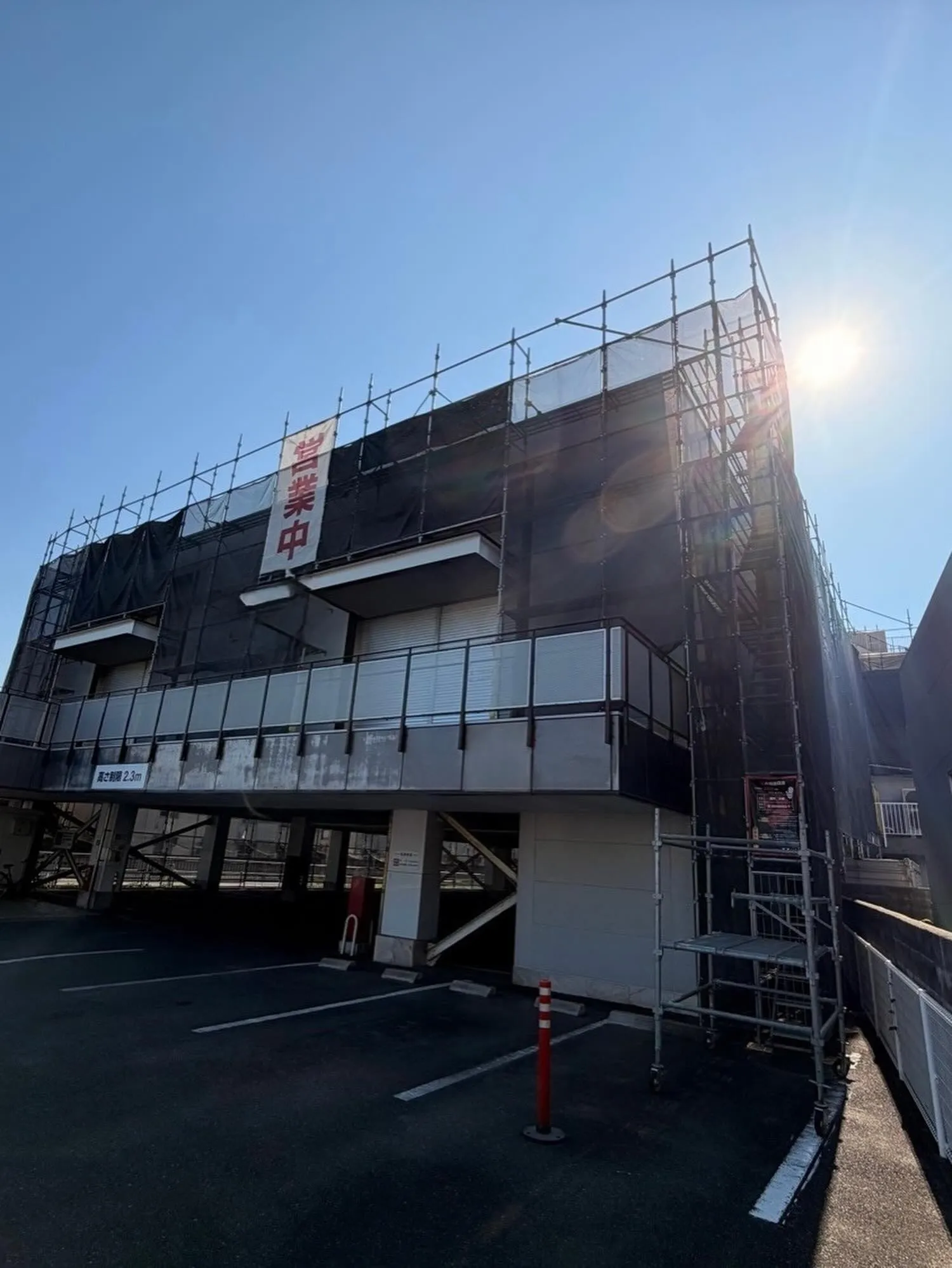 某衣服屋店舗長尾店足場工事をご紹介させて頂きます✨