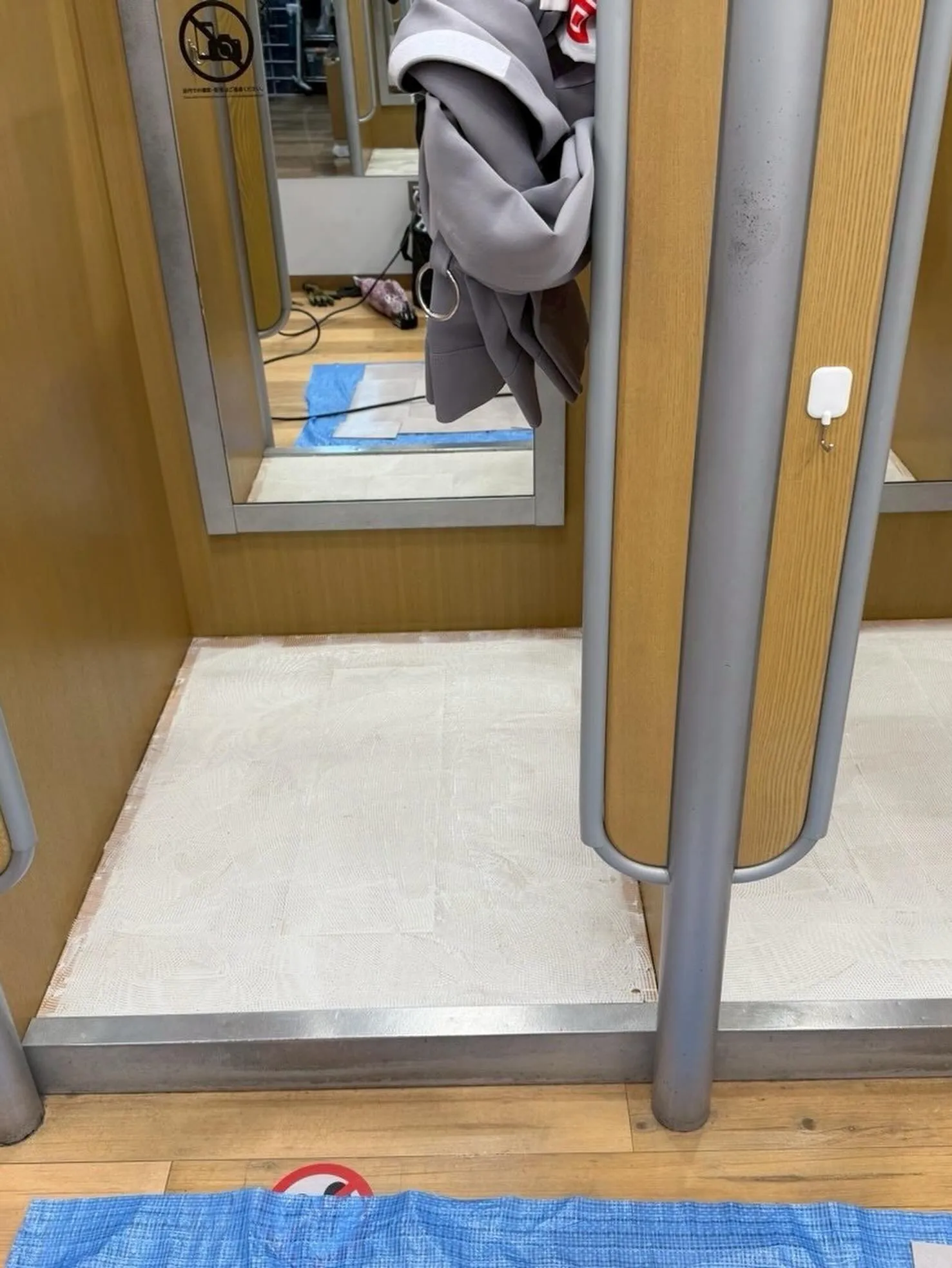 某衣服屋店舗出水店タイル工事をご紹介させて頂きます✨