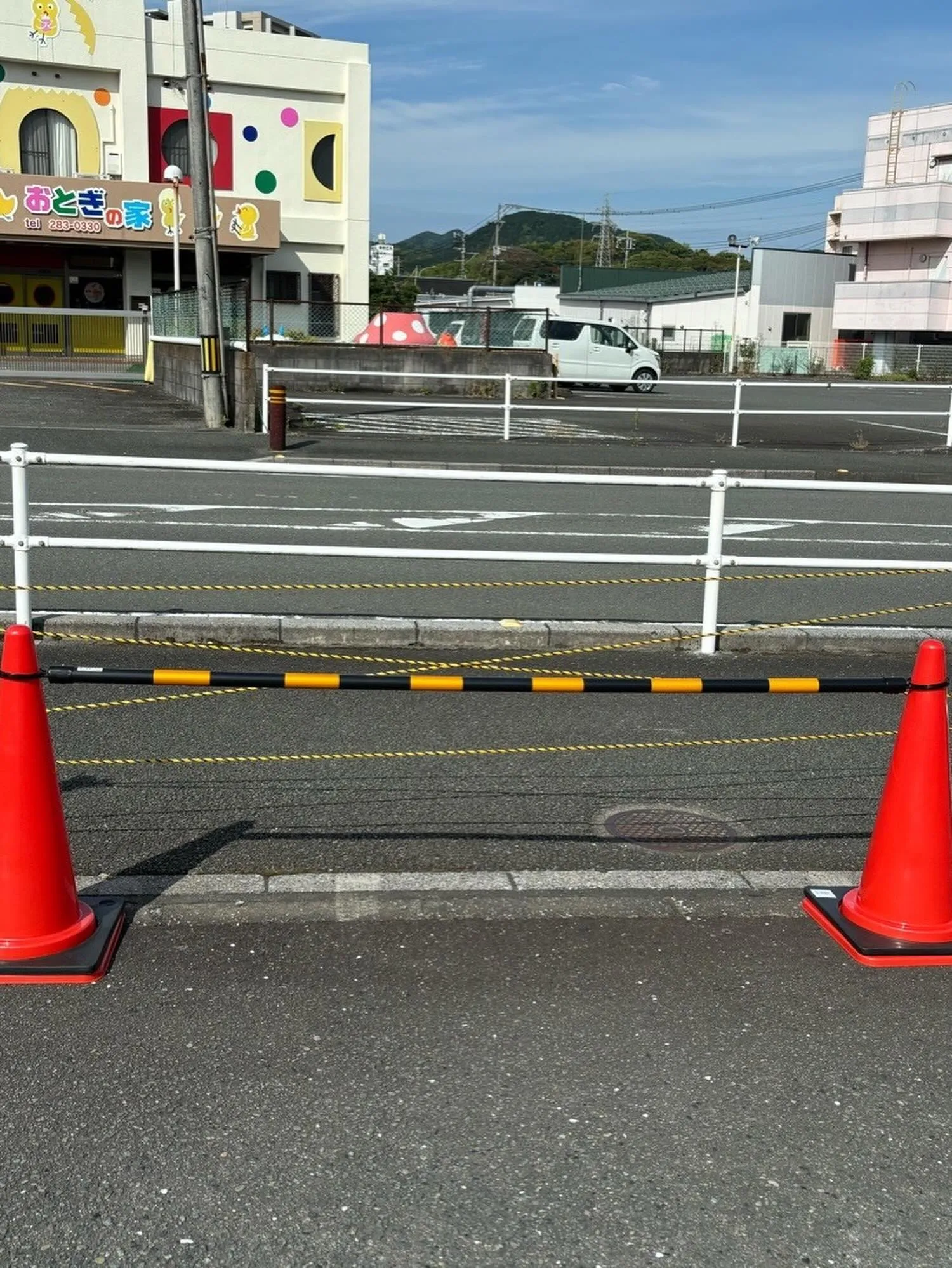 某薬局店舗岡垣店フェンス工事をご紹介させて頂きます✨