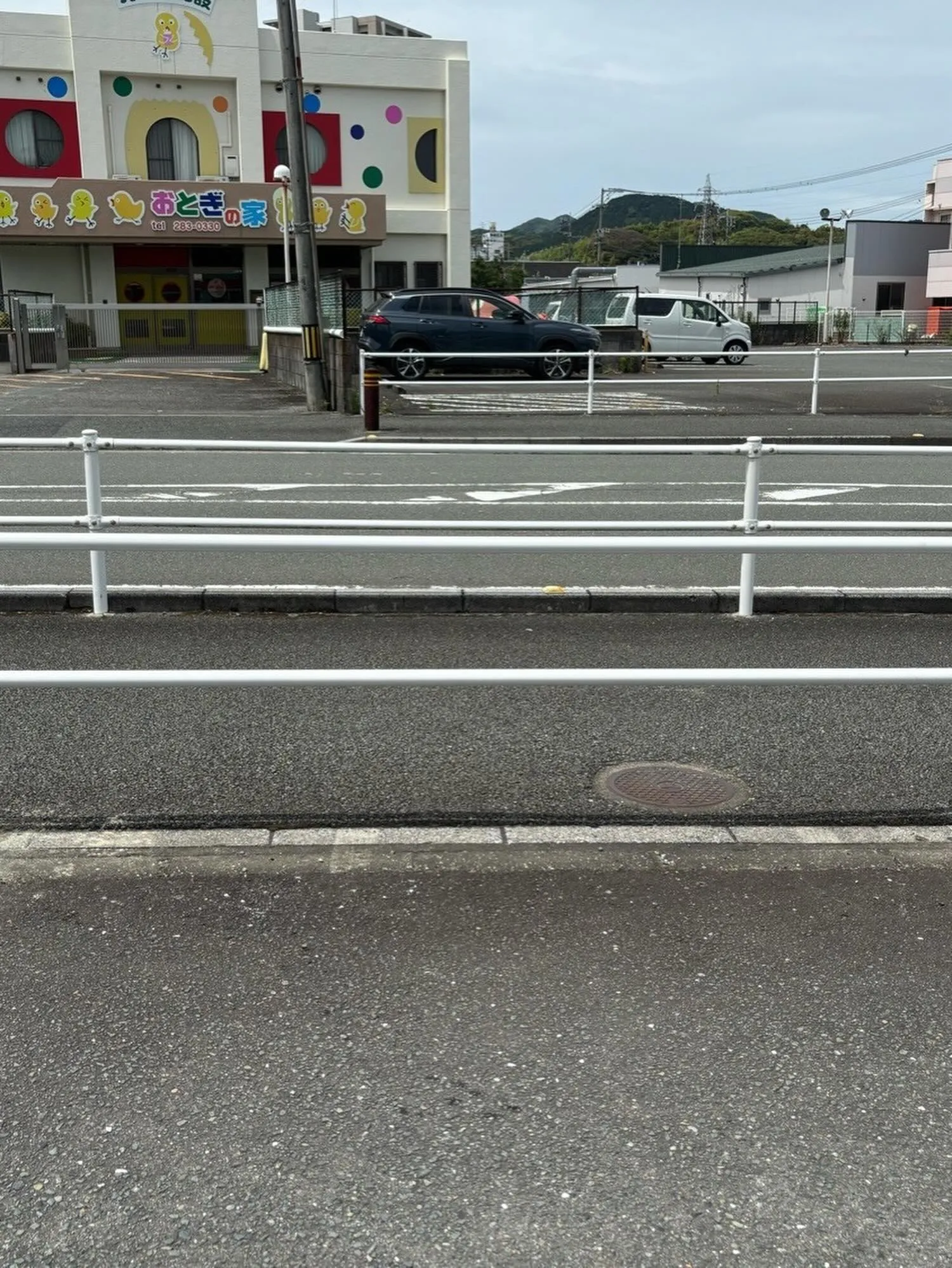 某薬局店舗岡垣店フェンス工事をご紹介させて頂きます✨