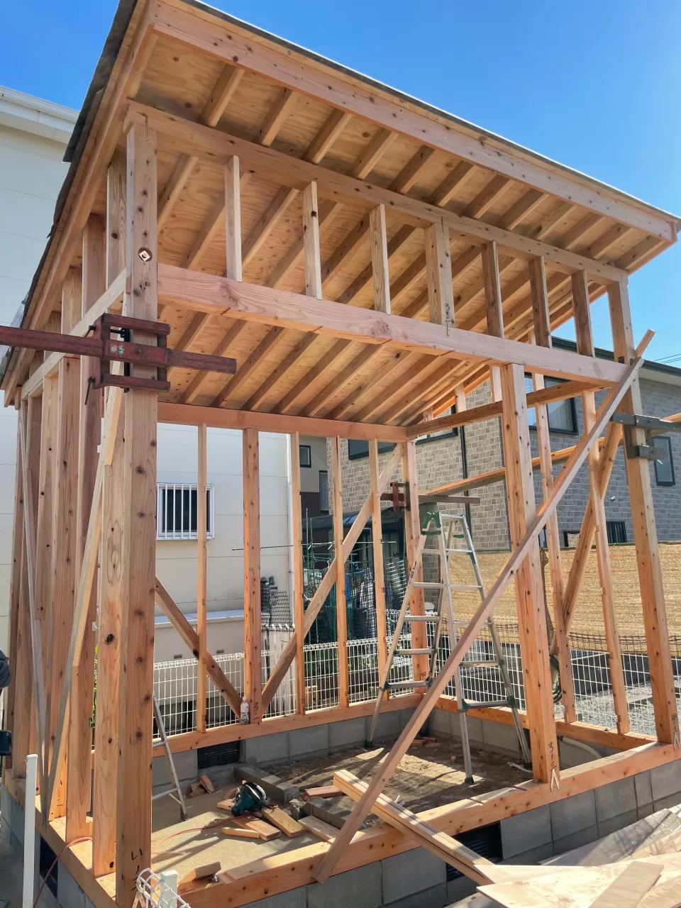 小屋工事をご紹介させて頂きます✨